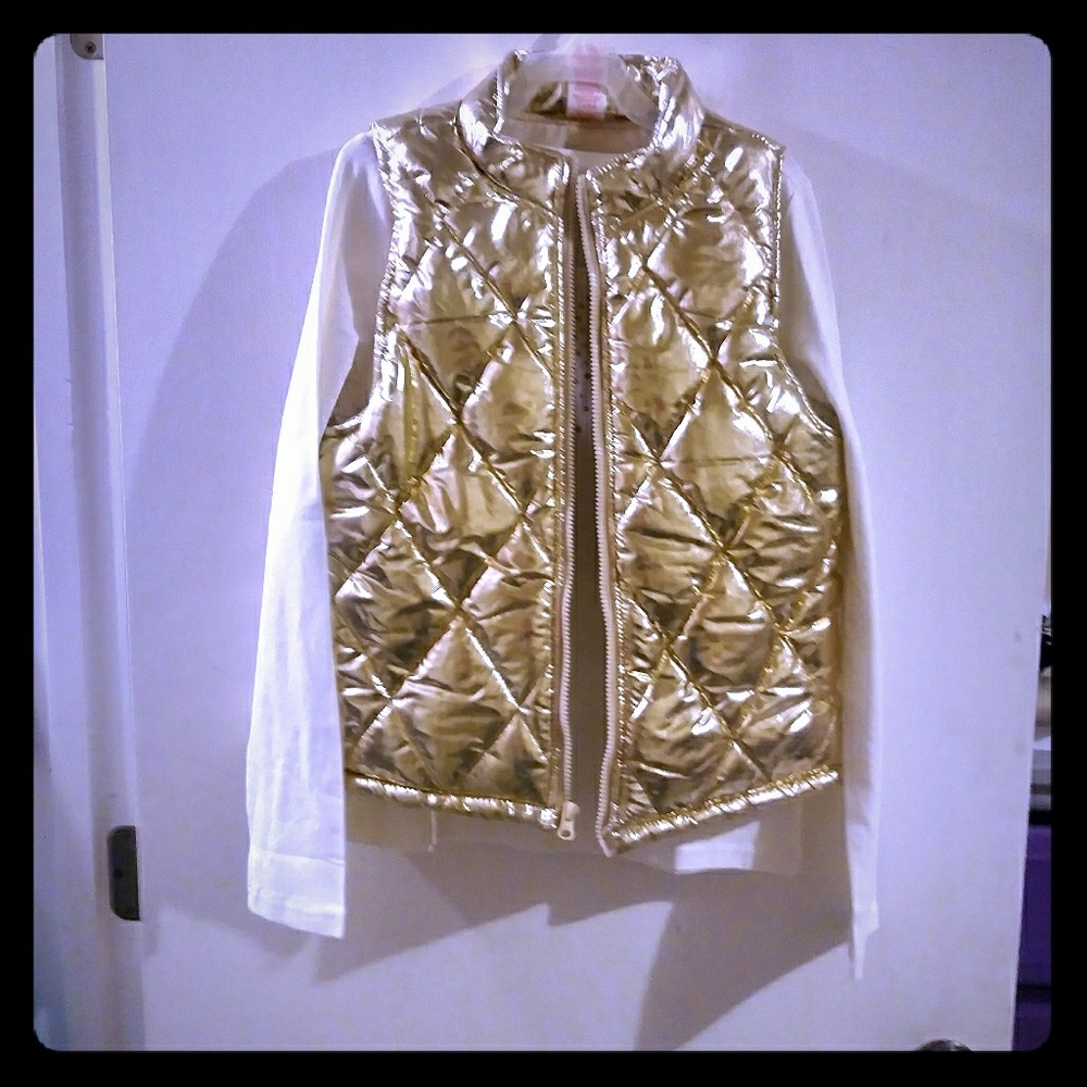 Girls gold puffer vest never worn with tags
